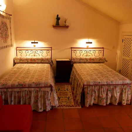 Casa Dos Arrabidos *